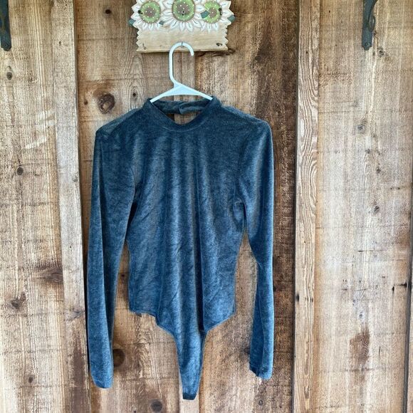 Urban Outfitters Out From Under Velvet Open Back Snap Neck Grey Body Suit - Picture 3 of 7